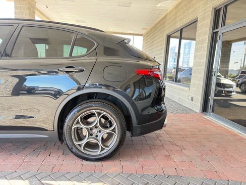 Used 2018 Alfa Romeo Stelvio Ti Sport image 5