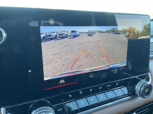 Used 2024 GMC Canyon AT4 image 15