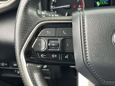 Used 2022 Toyota Tundra SR5 w/ Convenience Package RWD image 20