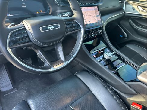 Used 2022 Jeep Grand Cherokee L Overland w/ Luxury Tech Group IV image 9