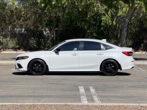 Used 2022 Honda Civic Sport image 6