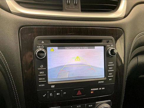 Used 2015 Chevrolet Traverse LT w/ LPO, 'HIT The Road' Package AWD/4WD image 23