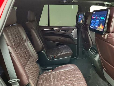 Used 2023 Cadillac Escalade Premium Luxury Platinum AWD/4WD image 26
