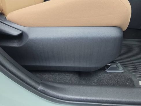 Used 2020 Toyota RAV4 XLE w/ Convenience Package AWD/4WD image 19