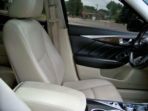 Used 2018 INFINITI Q50 Luxe w/ Sensory Package (Luxe) image 28