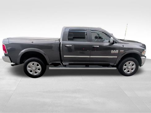 Used 2018 RAM 2500 Laramie w/ Convenience Group AWD/4WD image 6