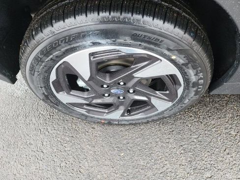 Certified 2025 Subaru Crosstrek 2.5i Limited w/ Crosstrek Mirror Package image 23