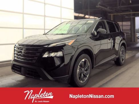 Used 2025 Nissan Rogue SV AWD/4WD image 1