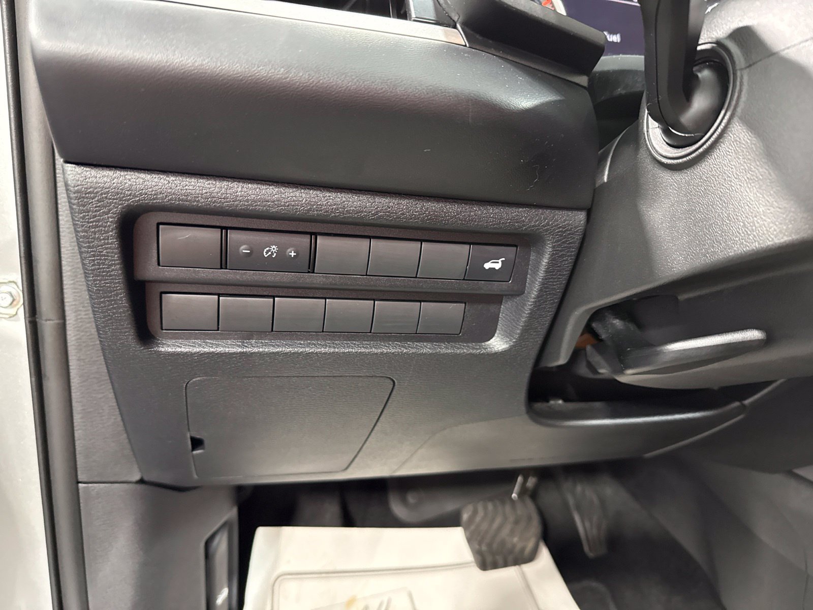 Used 2025 Mitsubishi Outlander SE AWD/4WD image 46
