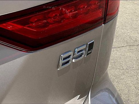 New 2026 Volvo V60 B5 Cross Country Plus w/ Climate Package image 26
