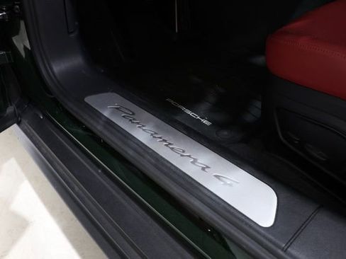 Used 2025 Porsche Panamera 4 image 22