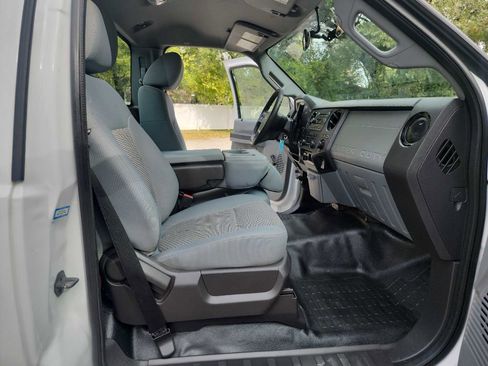 Used 2012 Ford F250 XL w/ XL Value Pkg image 27