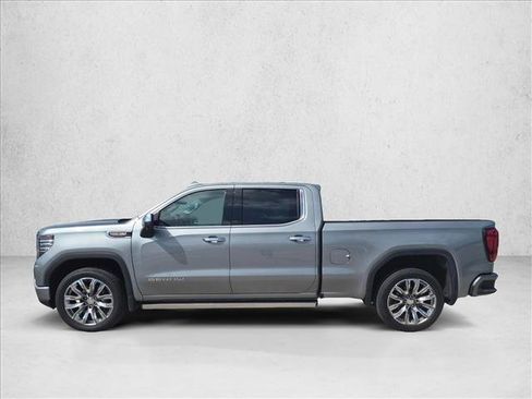 Used 2024 GMC Sierra 1500 Denali w/ Denali Reserve Package AWD/4WD image 9