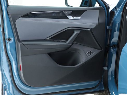 New 2026 Volkswagen Tiguan SE image 18