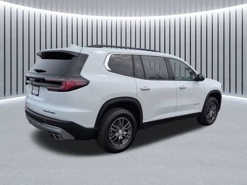 Used 2025 GMC Acadia Elevation AWD/4WD image 4