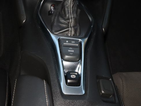 Used 2019 Chevrolet Camaro SS RWD image 22