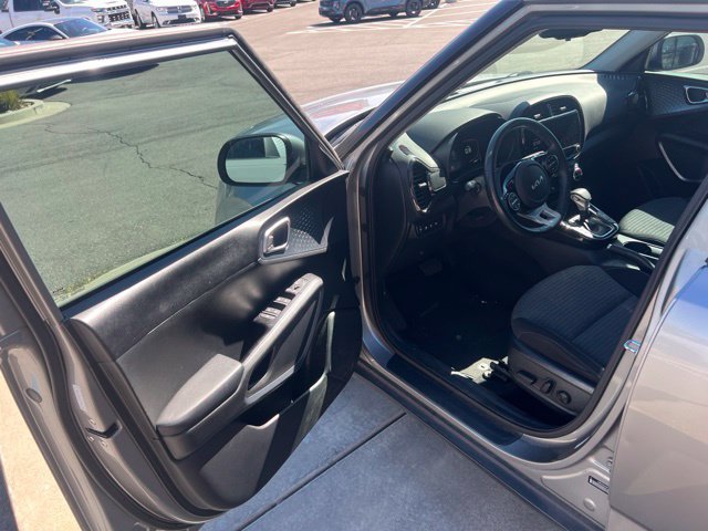 Used 2023 Kia Soul EX FWD image 17