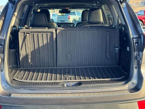 Used 2018 Toyota Highlander XLE w/ Protection Package #3 image 4