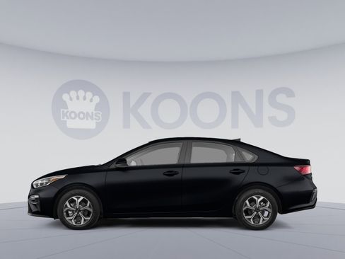 Used 2019 Kia Forte LXS FWD image 2