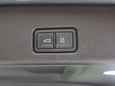 New 2025 Audi Q5 Premium Plus image 15