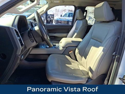 Used 2021 Ford Expedition XLT image 19