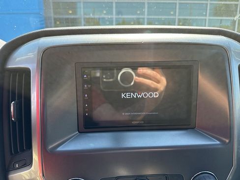 Used 2015 Chevrolet Silverado 1500 LT w/ Rally 2 Edition image 12