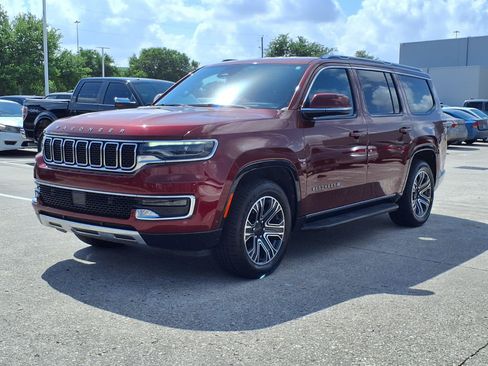 Used 2022 Jeep Wagoneer Series III RWD image 27