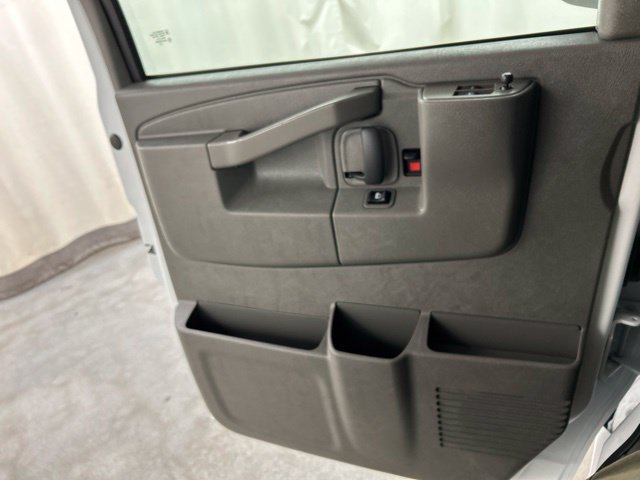 Used 2025 GMC Savana 2500 w/ Driver Convenience Package RWD image 12