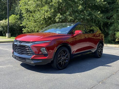 Used 2025 Chevrolet Blazer RS w/ Driver Confidence II Package AWD/4WD image 5