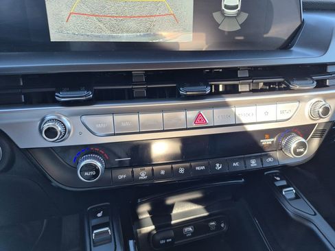 Certified 2025 Kia Telluride S image 23