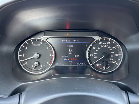 Used 2024 Nissan Altima 2.5 SR w/ SR Premium Package image 9