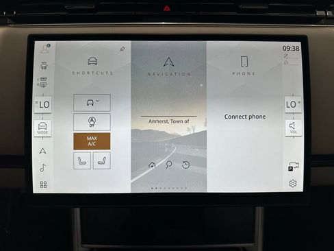 New 2025 Land Rover Range Rover Autobiography AWD/4WD image 23