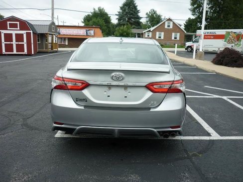 Used 2020 Toyota Camry SE AWD/4WD image 8