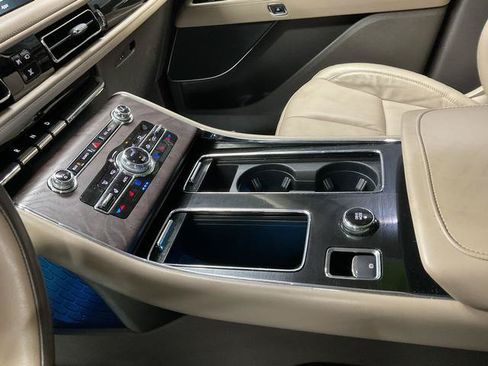 Used 2023 Lincoln Aviator Reserve w/ Equipment Group 201A AWD/4WD image 23