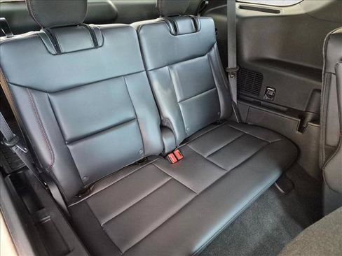 Used 2026 Ford Explorer ST-Line w/ ST-Line Street Pack RWD image 18