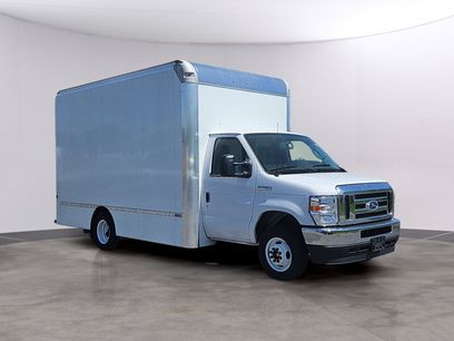 Used 2023 Ford E-450 and Econoline 450 Super Duty w/ Power Windows & Locks Group