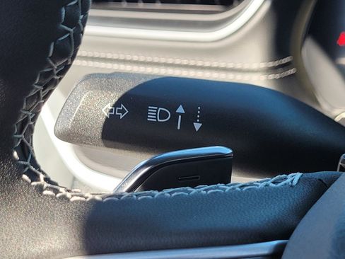 New 2025 Jeep Grand Cherokee Altitude image 24