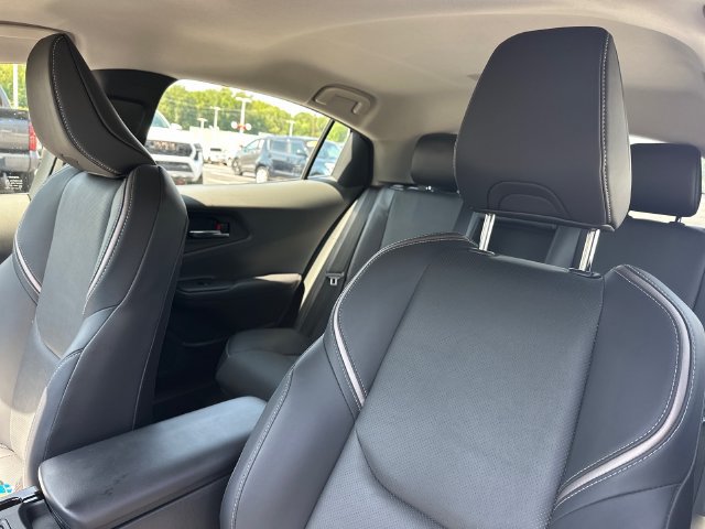 Used 2023 Toyota Prius XLE FWD image 18