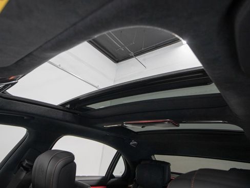 Used 2024 Mercedes-Benz S 63 AMG S image 39