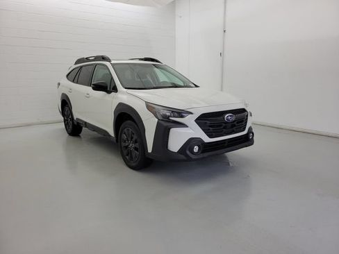 Used 2025 Subaru Outback Onyx Edition AWD/4WD image 4