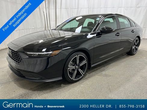 Used 2025 Honda Accord Sport image 4