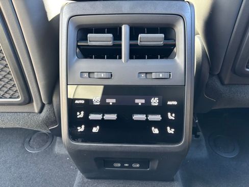 New 2026 Porsche Macan 4 Electric image 6