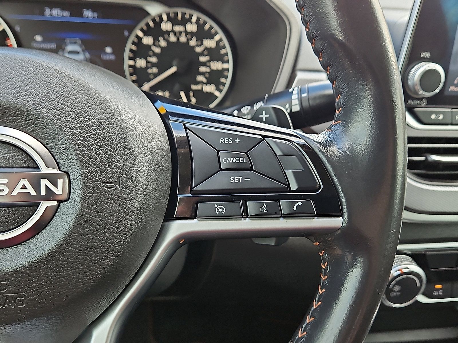 Used 2023 Nissan Altima 2.5 SR FWD image 17