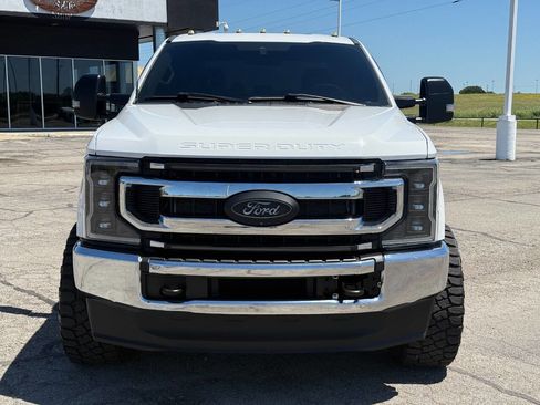 Used 2022 Ford F250 XL w/ STX Appearance Package AWD/4WD image 2