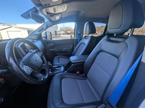 Used 2017 Chevrolet Colorado Z71 image 10