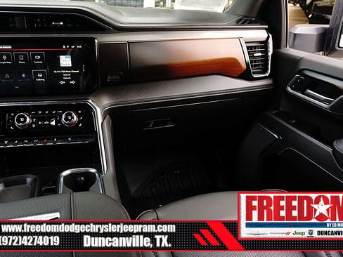 Used 2025 GMC Sierra 2500 Denali w/ Denali Reserve Package image 39