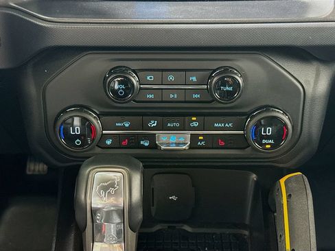 Used 2024 Ford Bronco Badlands AWD/4WD image 16