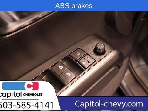 Used 2022 Toyota Tacoma TRD Off-Road image 11