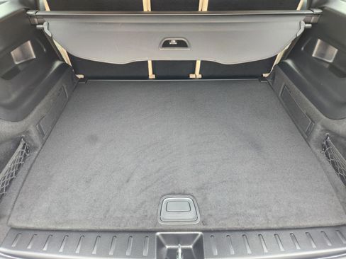 Used 2025 Mercedes-Benz GLB 250 image 31