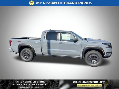 New 2026 Nissan Frontier PRO-4X w/ Pro Premium Package AWD/4WD image 7